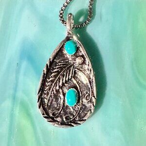 Southwest Style Silver Tone Teardrop Pendant Necklace With Imitation Turquoise &